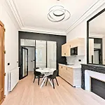 Elegance Et Confort Quartier Prestigieux De Paris