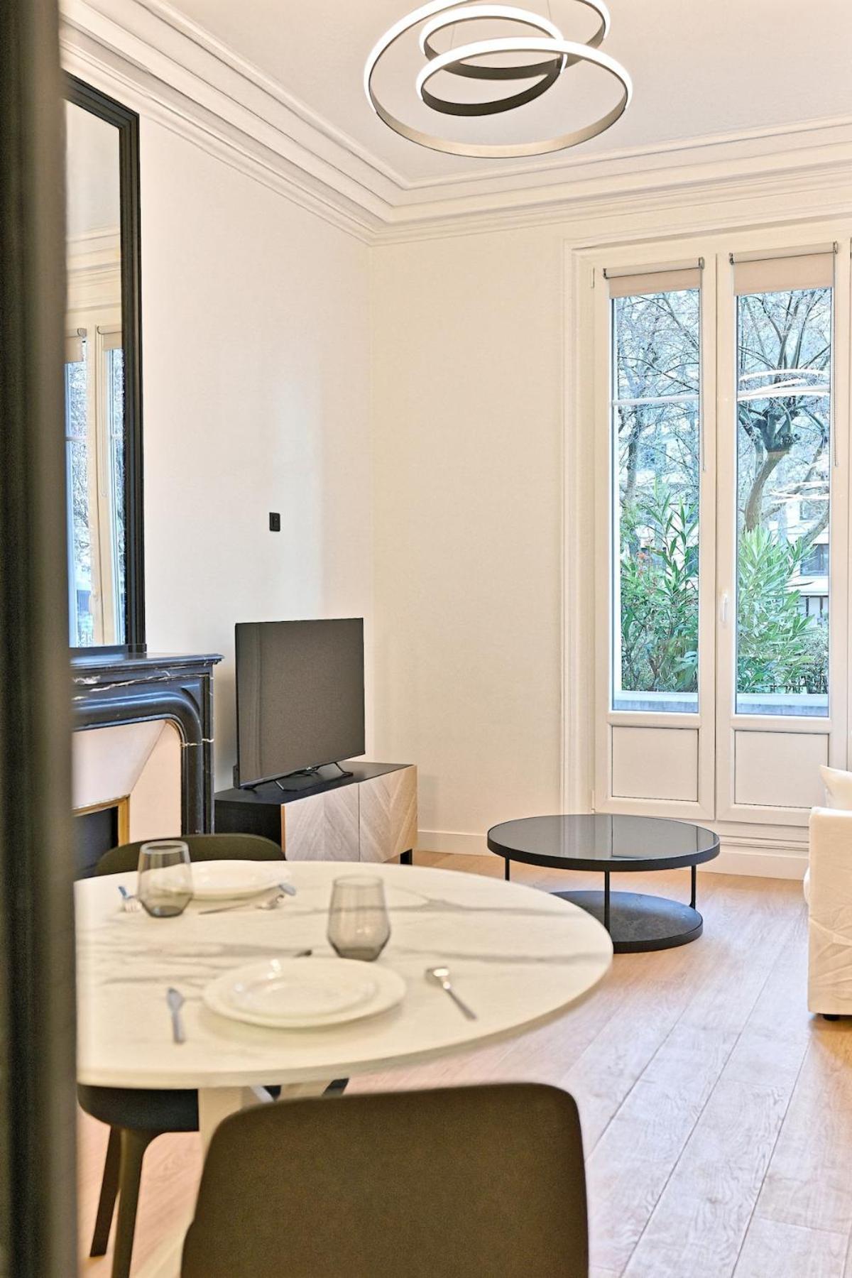Elegance Et Confort Quartier Prestigieux De Appartement